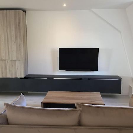 Rodez - Superbe Appartement Neuf Avec Vue エクステリア 写真